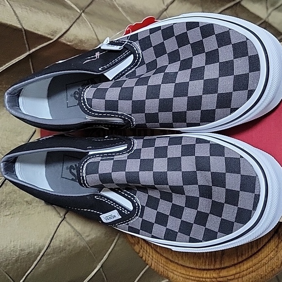 NWT- Vans Unisex ‘Classic’ Checkerboard Slip On - Picture 4 of 7
